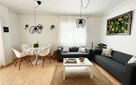 Low Price Modern Apartment Aircon & Filter Water
